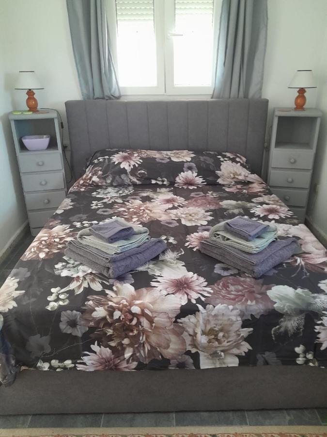 Private Room Ensuite With Balcony Chiclana de la Frontera Buitenkant foto